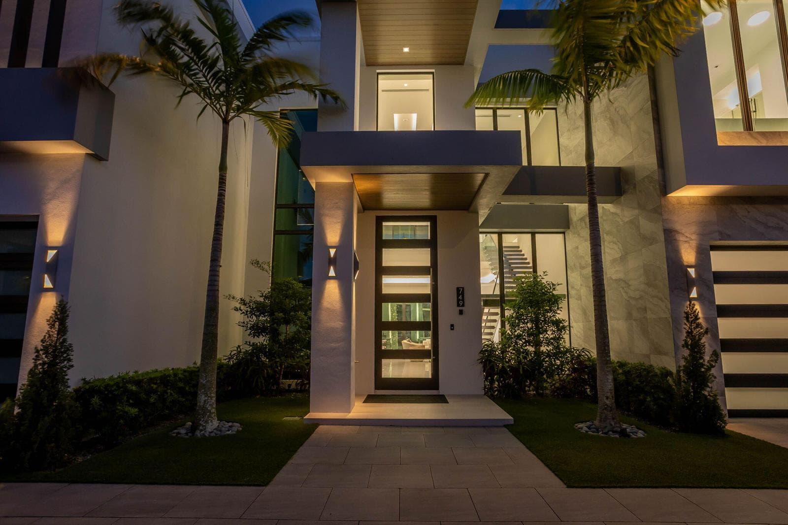 749 Bamboo Drive photo 4