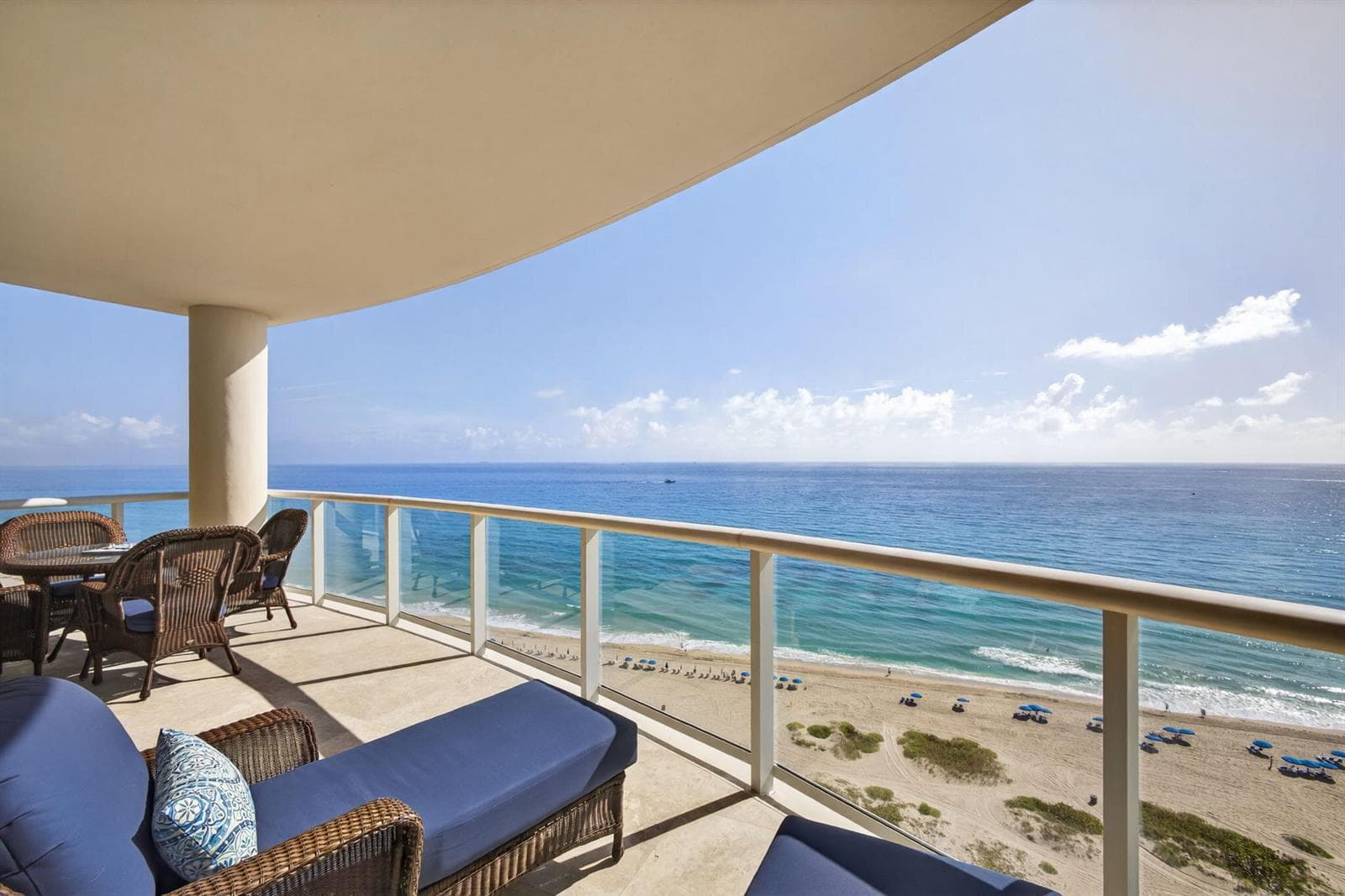 2700 N Ocean Drive 1401a photo 1