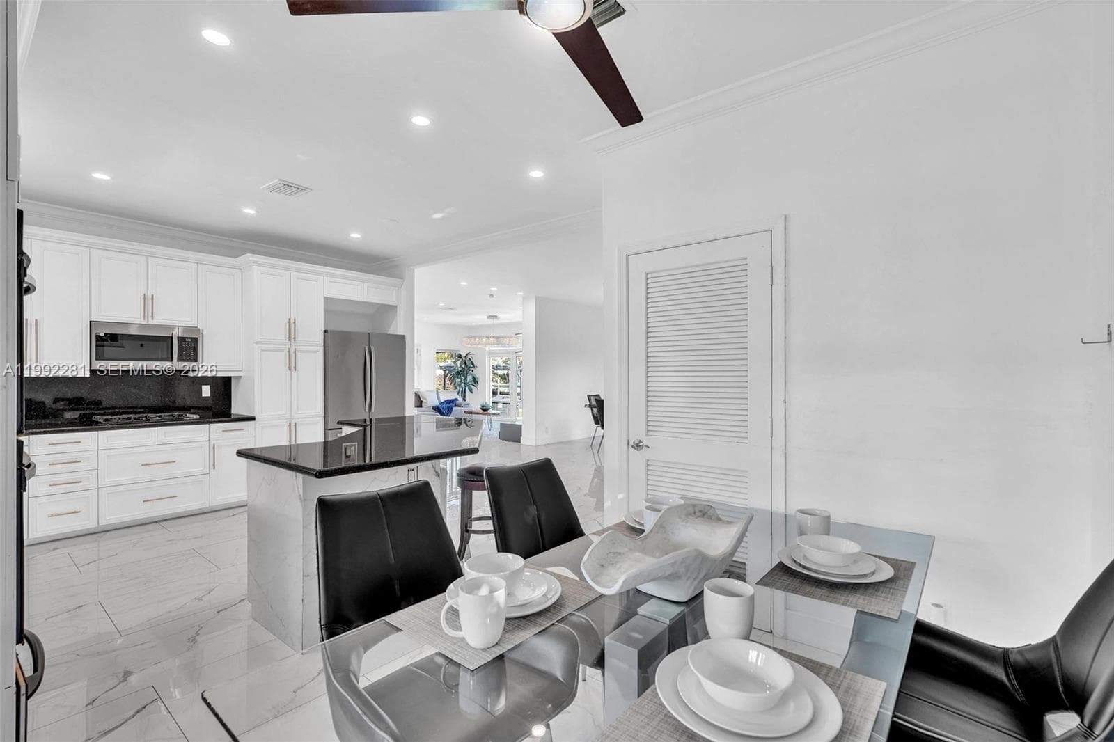 472 Sunset Dr photo 20