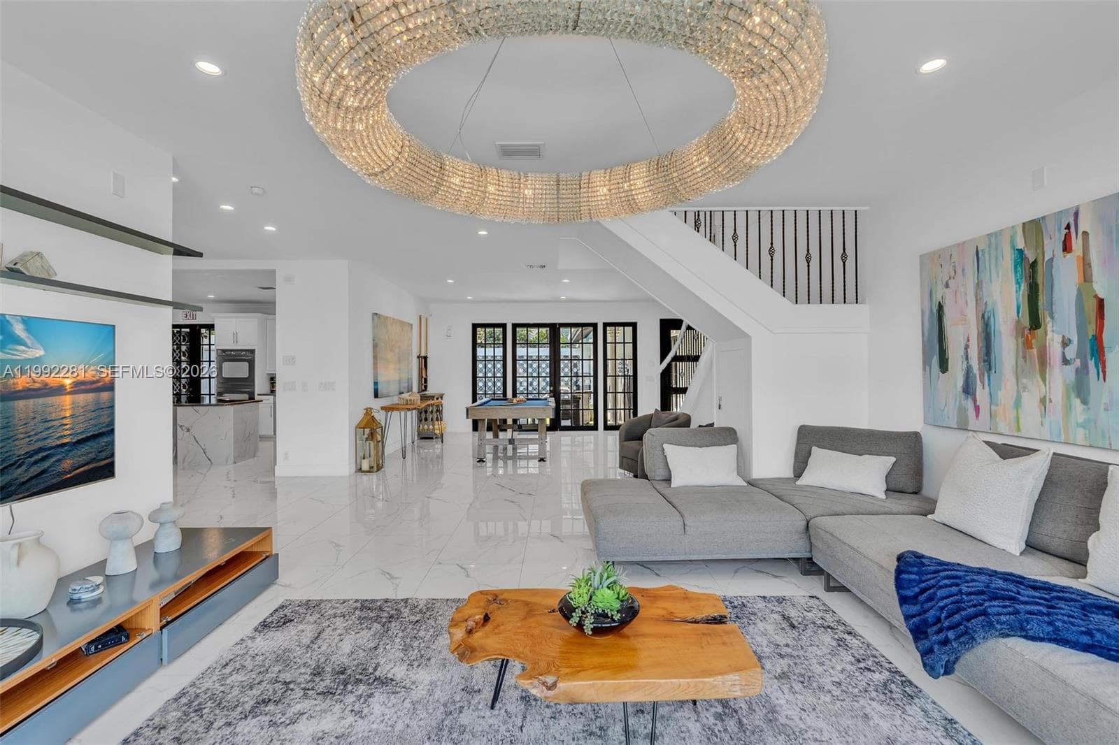 472 Sunset Dr photo 10