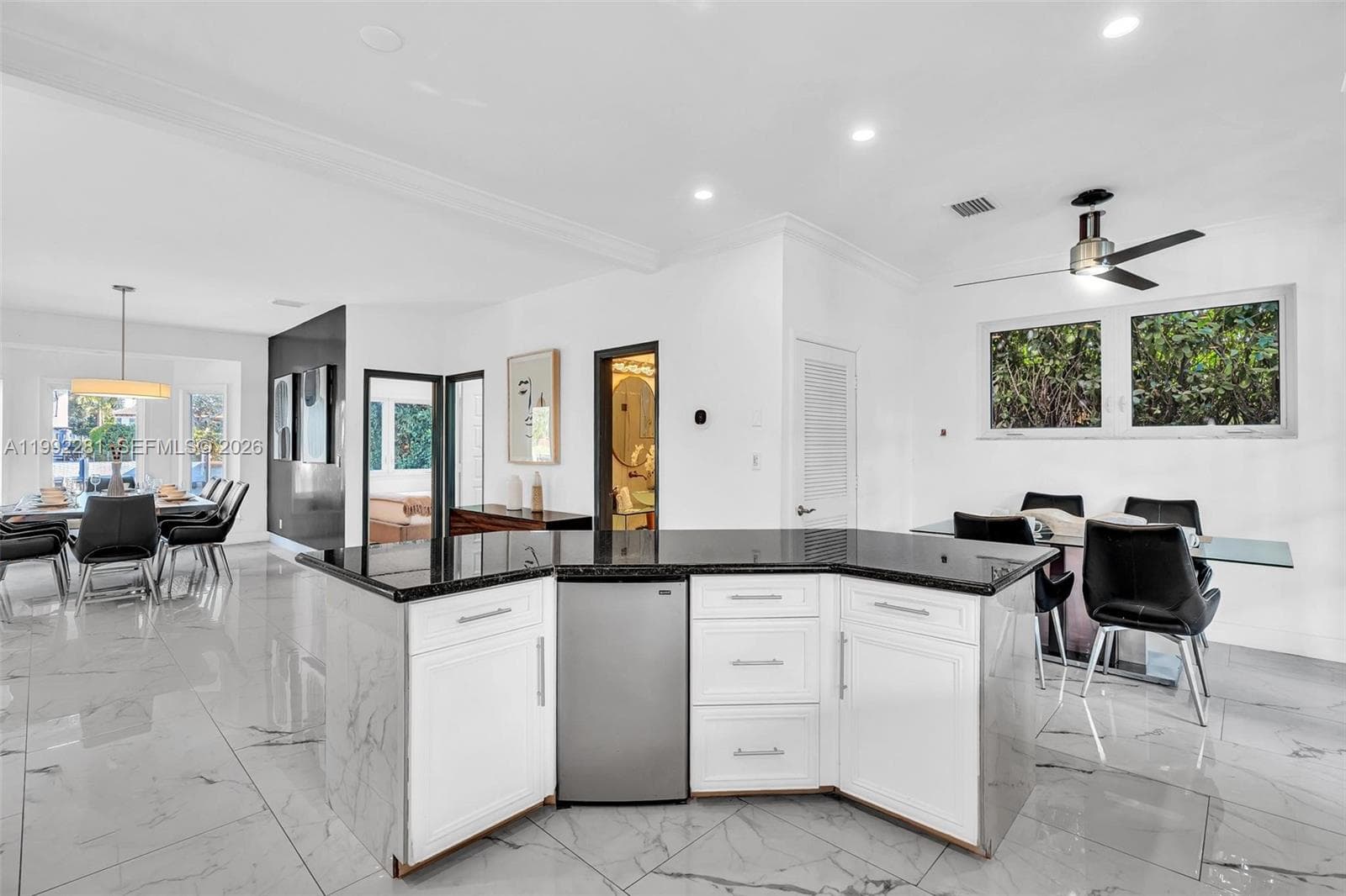 472 Sunset Dr photo 19