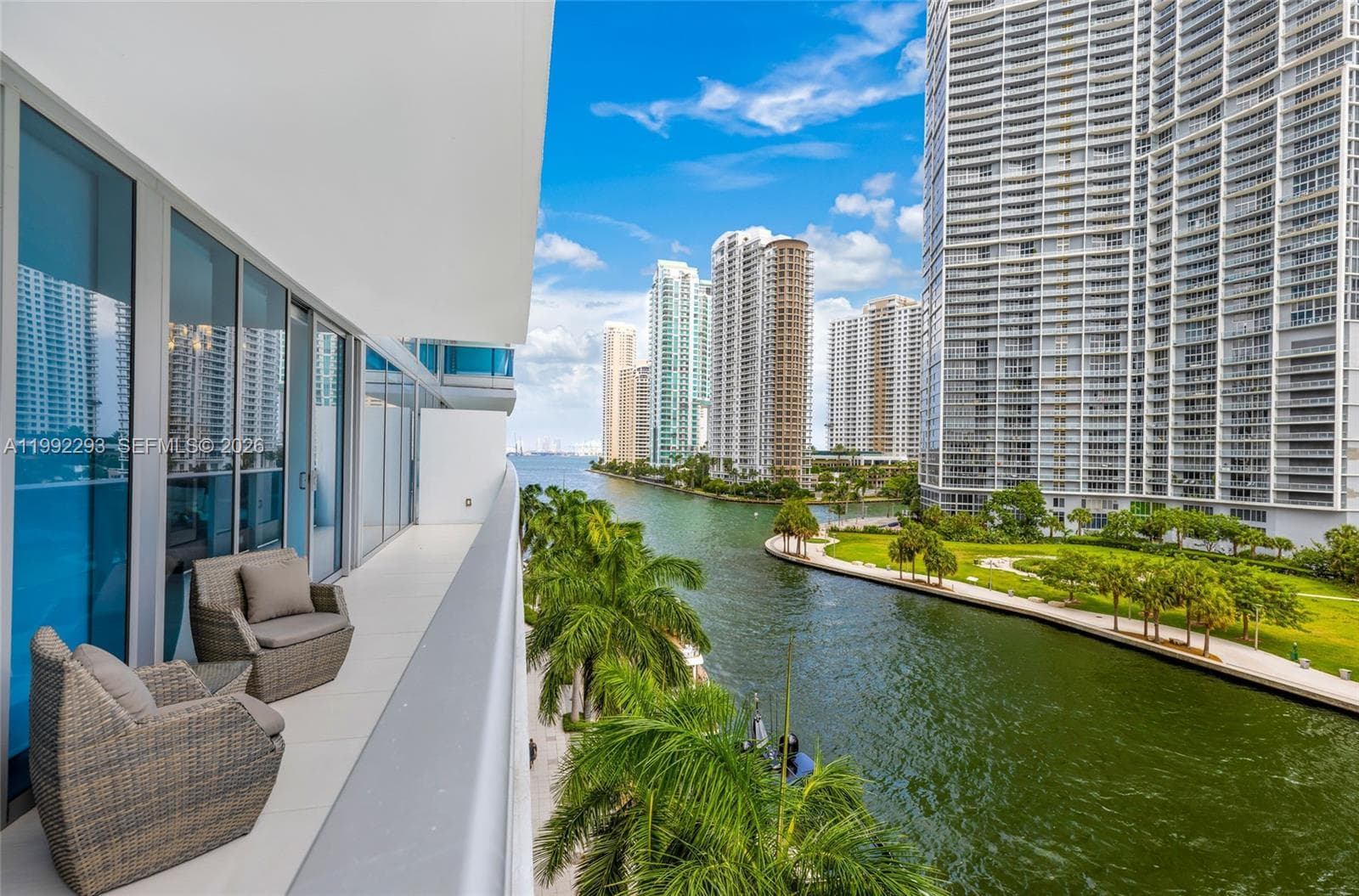 200 Biscayne Boulevard Way 504 photo 1