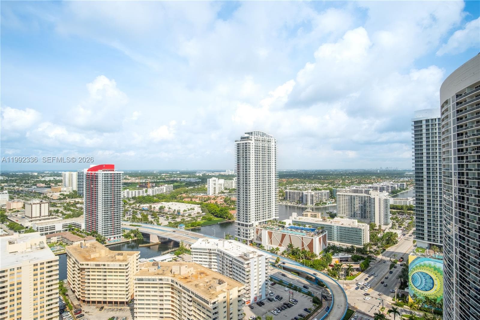 1850 OCEAN DR 3509 photo 23