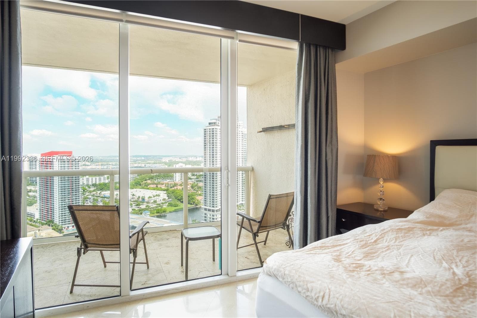 1850 OCEAN DR 3509 photo 15