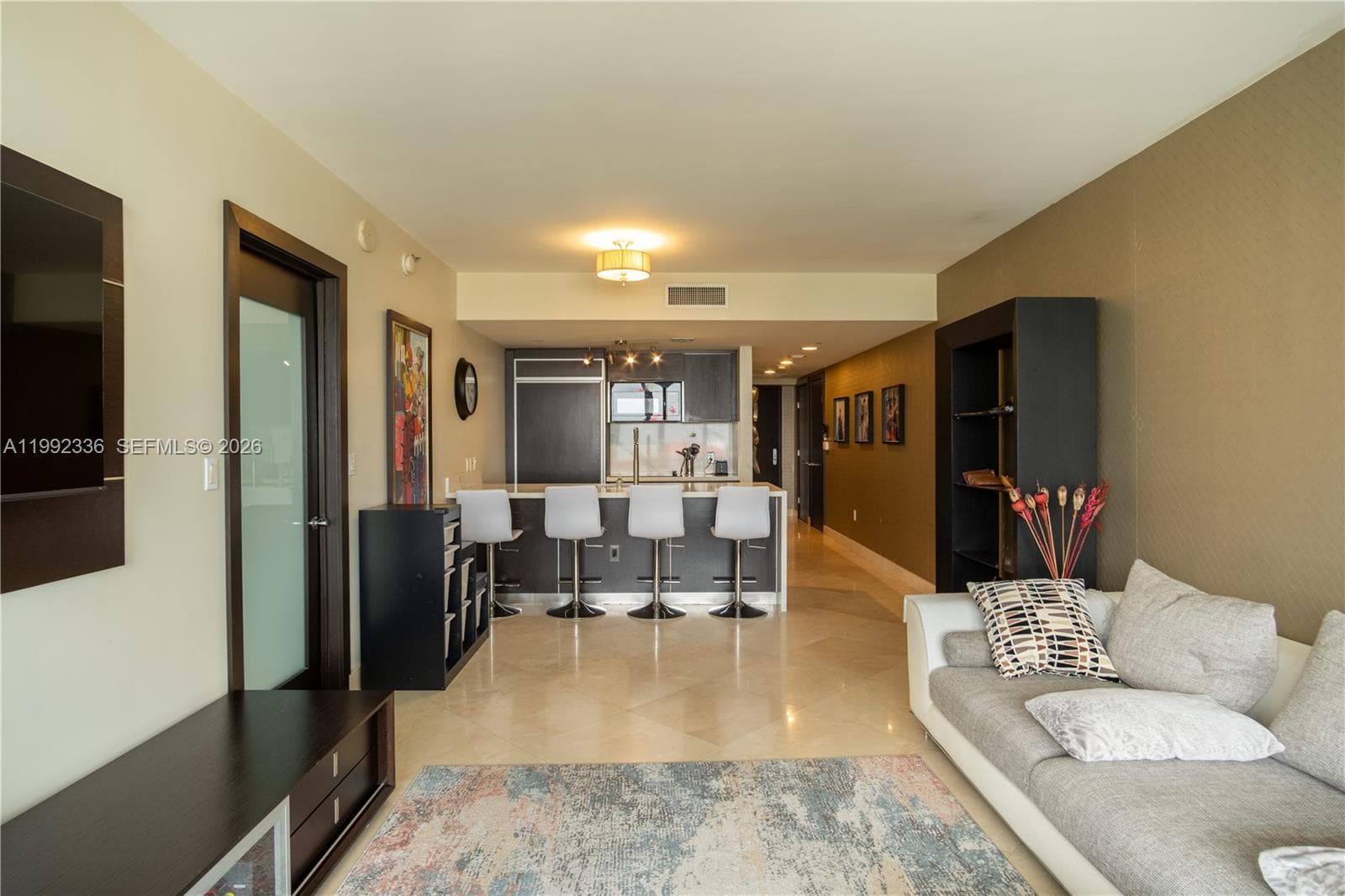 1850 OCEAN DR 3509 photo 4