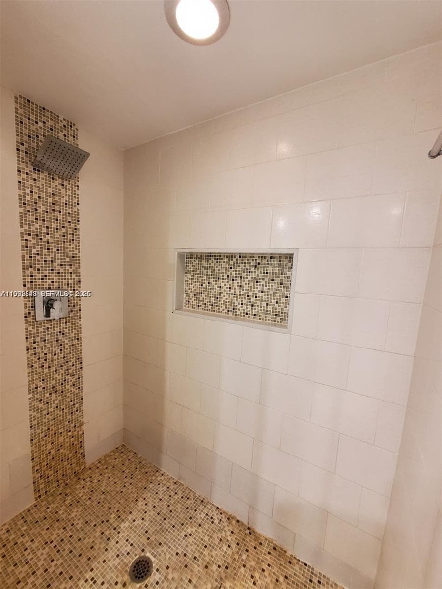 1881 79th St Cswy 706 photo 16