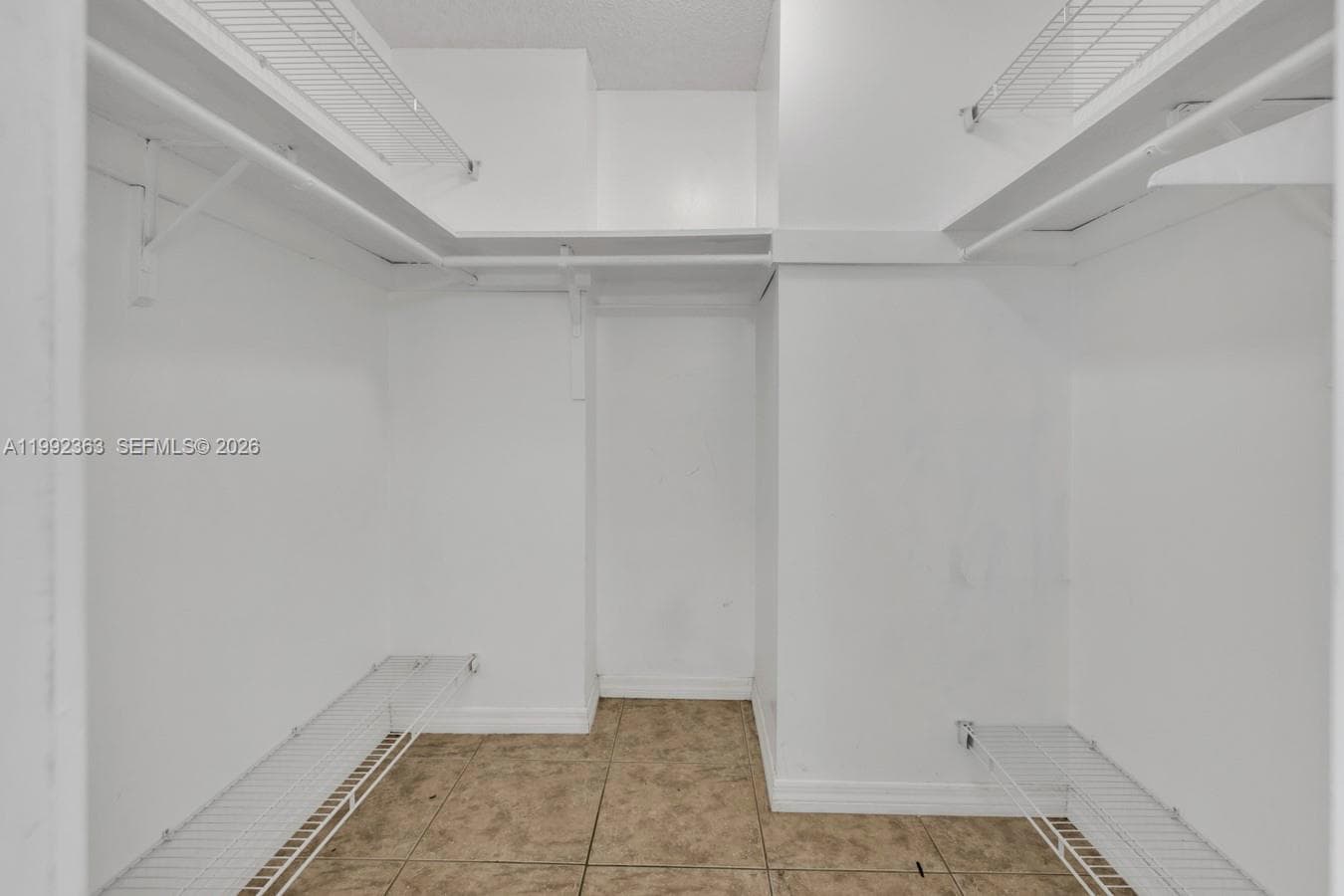 18011 Biscayne Blvd 903 photo 14