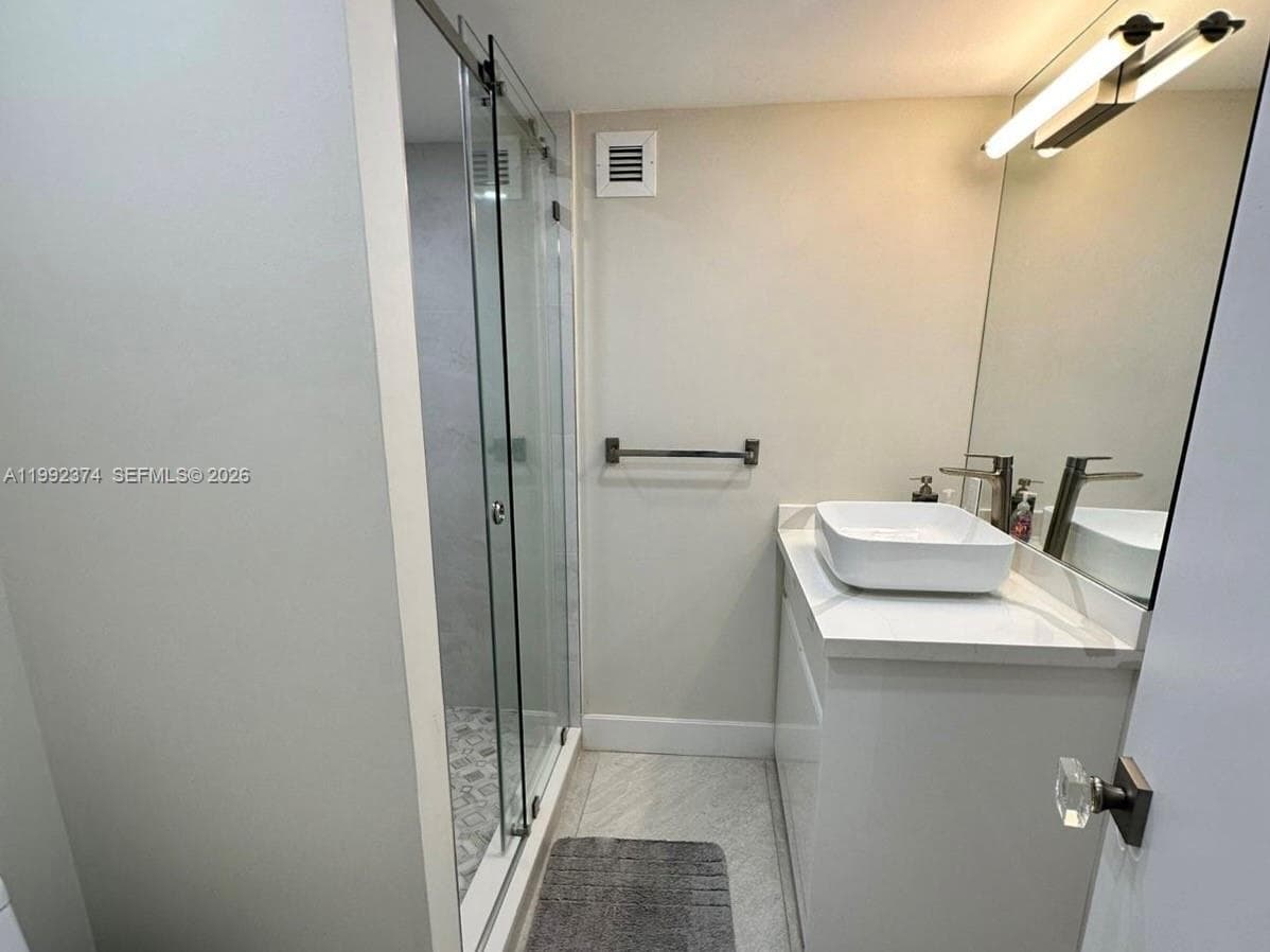 2751 Ocean Dr 508S photo 23