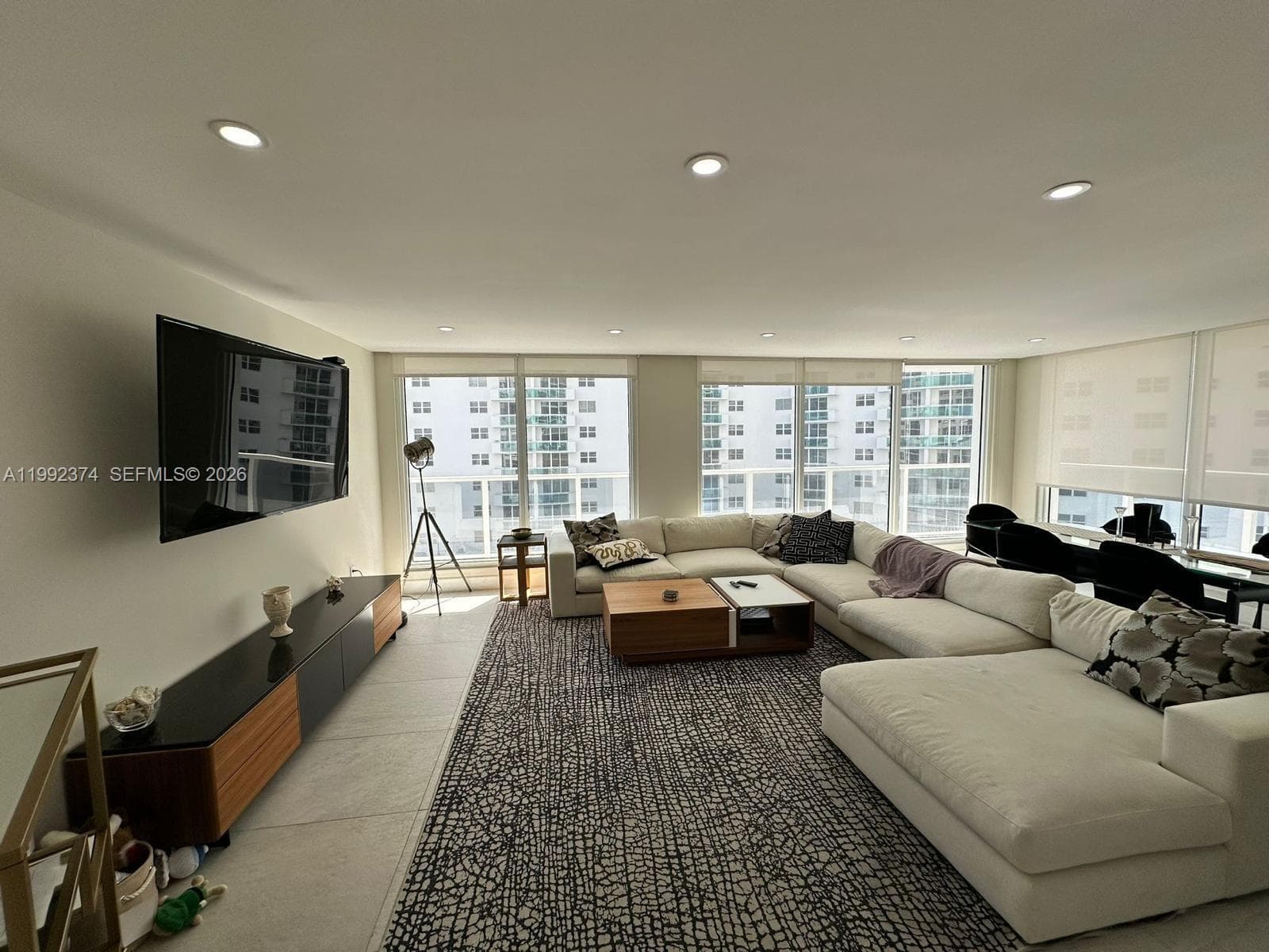 2751 Ocean Dr 508S photo 5