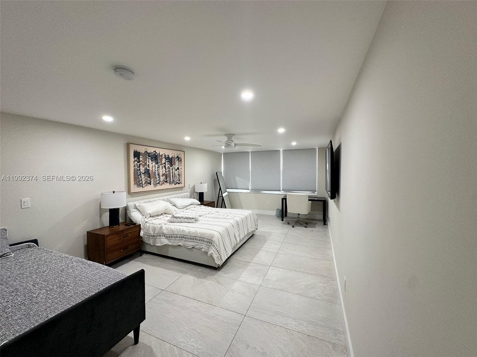 2751 Ocean Dr 508S photo 11