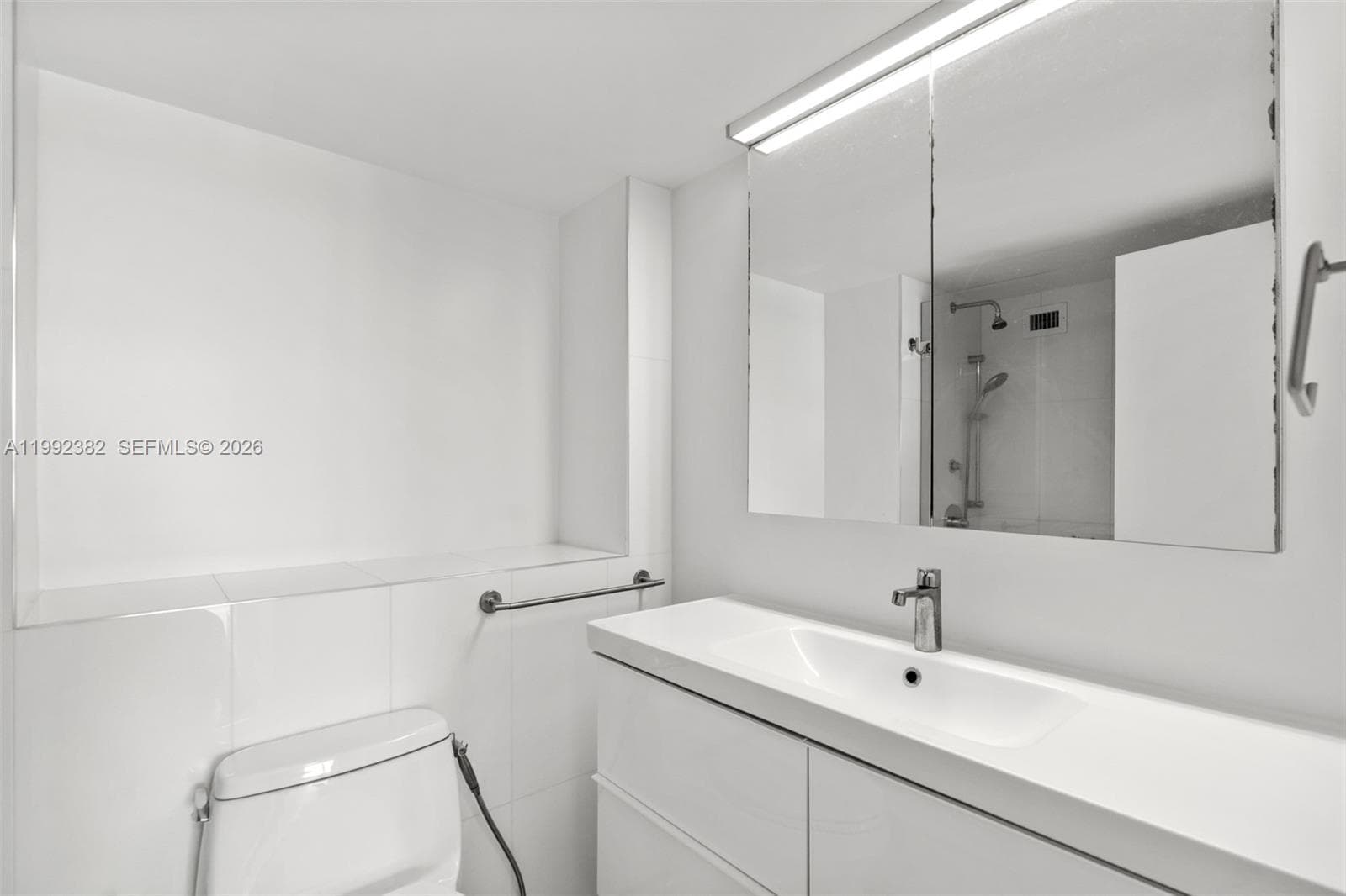 3800 S Ocean Dr 522 photo 13