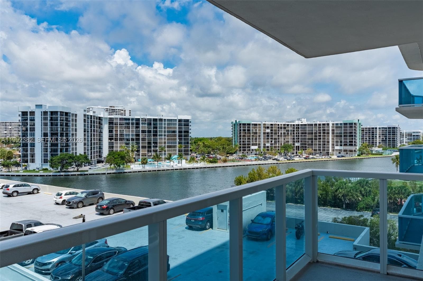 3800 S Ocean Dr 522 photo 5