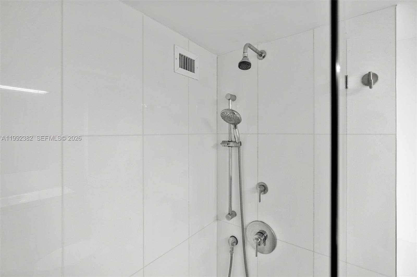 3800 S Ocean Dr 522 photo 14