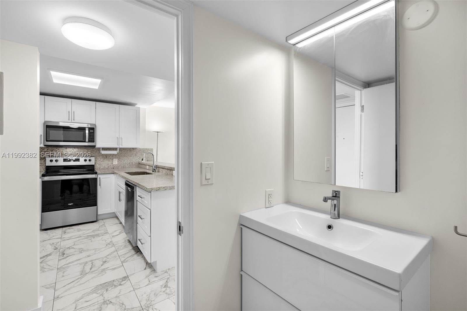 3800 S Ocean Dr 522 photo 11