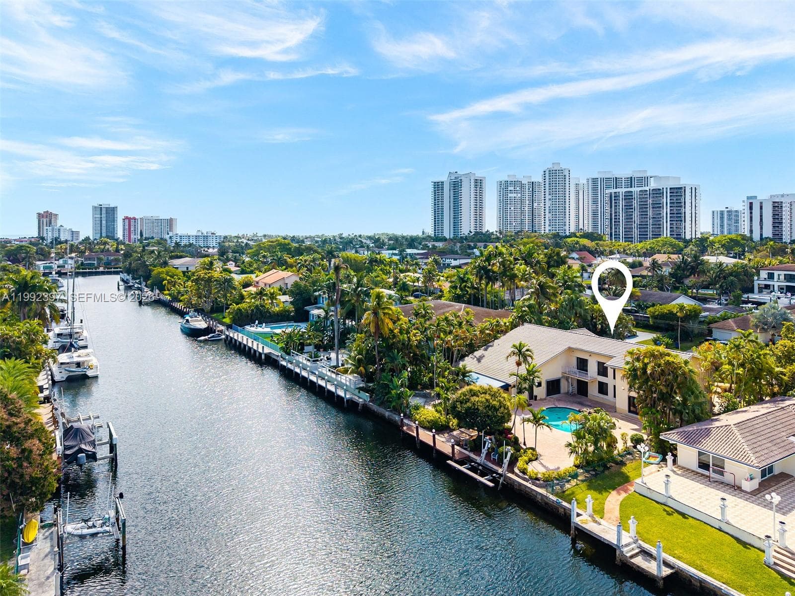 448 Poinciana Dr photo 1