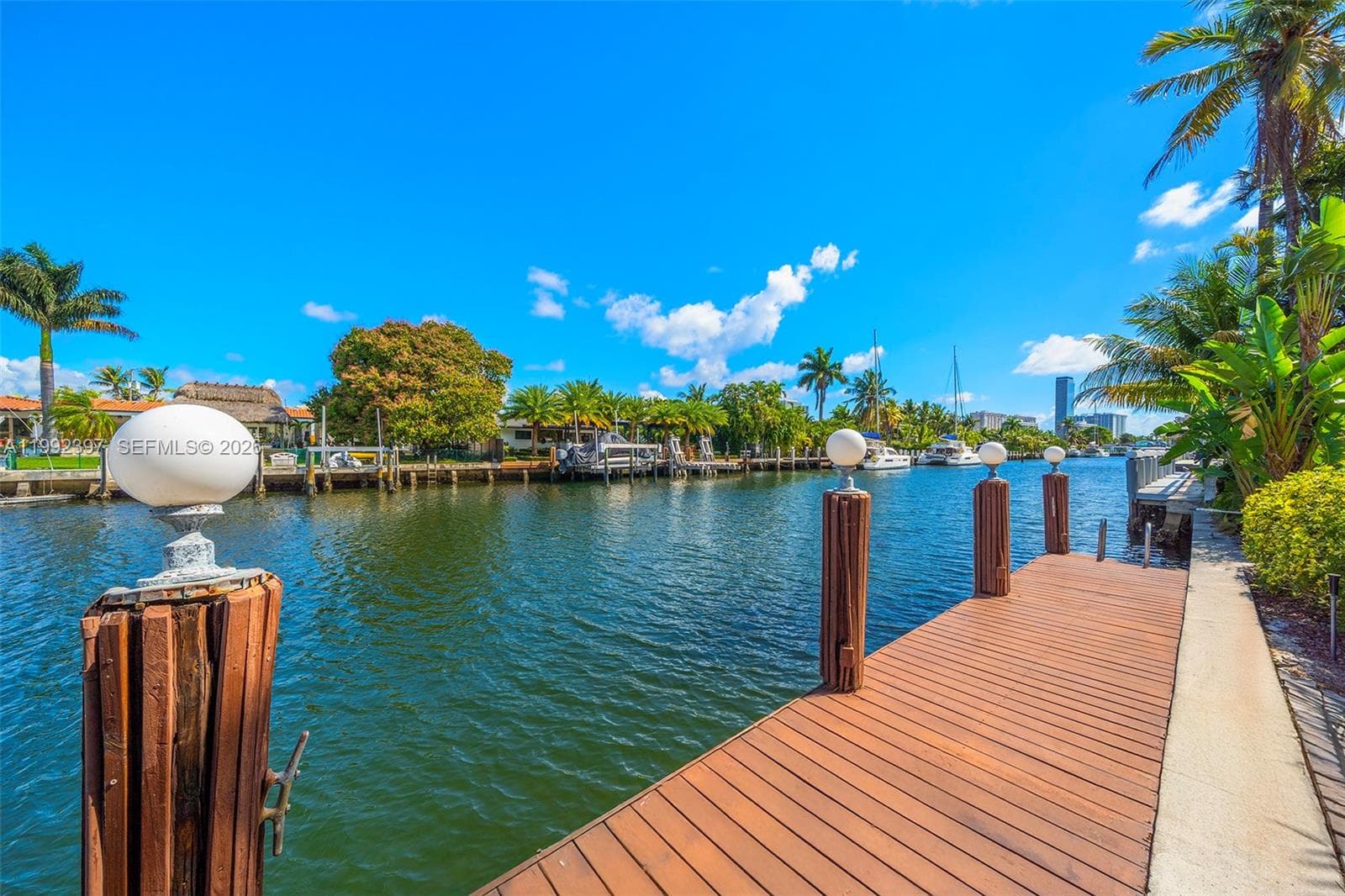 448 Poinciana Dr photo 9