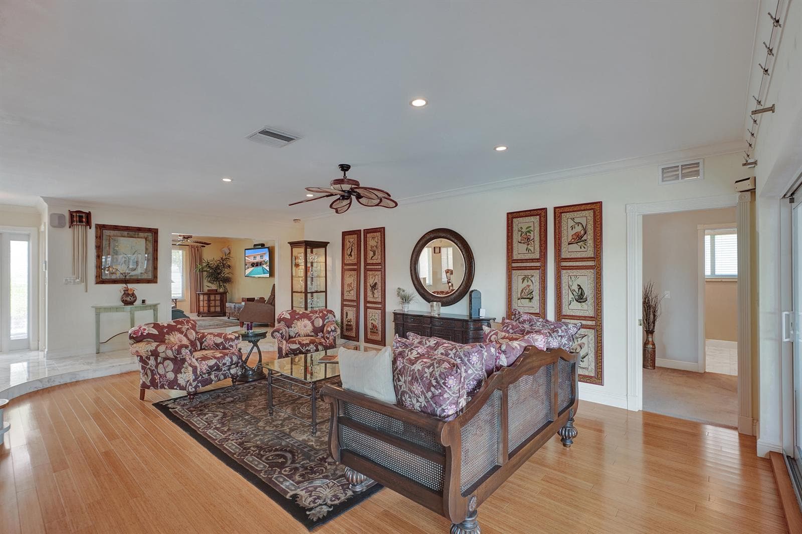 5530 Bayview Drive photo 16