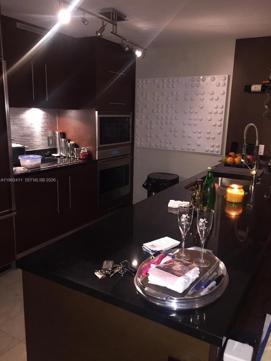 465 Brickell Ave 5605 photo 5