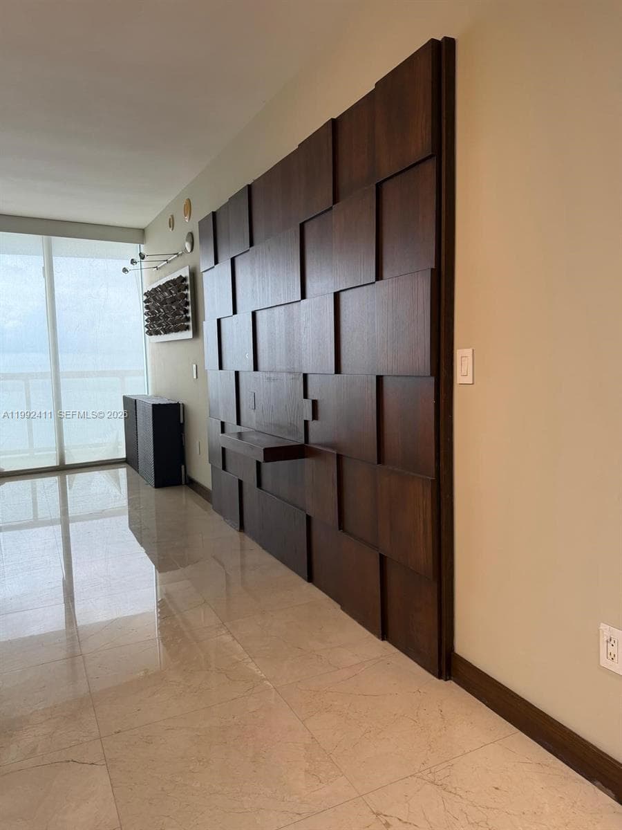 465 Brickell Ave 5605 photo 20