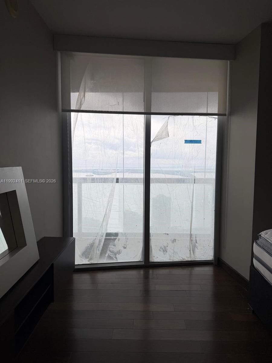 465 Brickell Ave 5605 photo 15