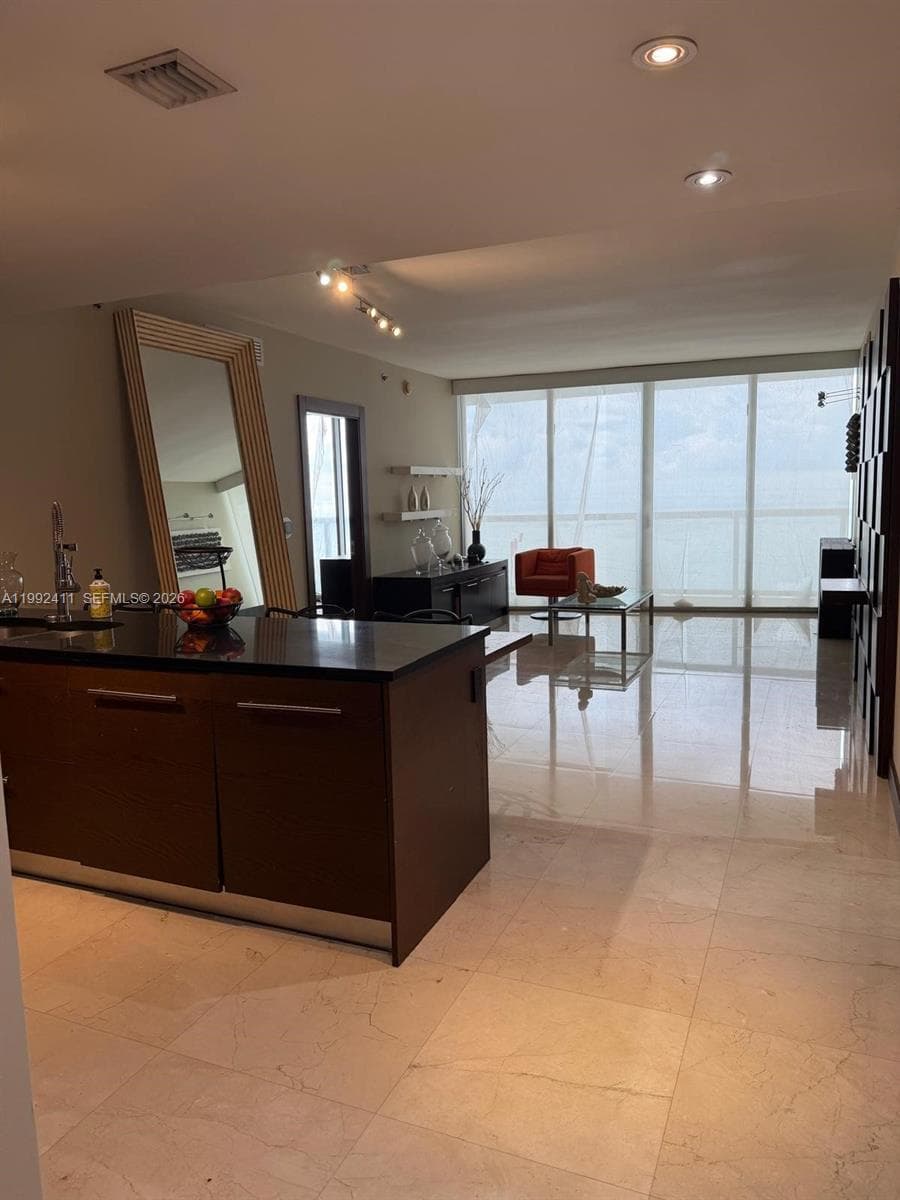 465 Brickell Ave 5605 photo 21