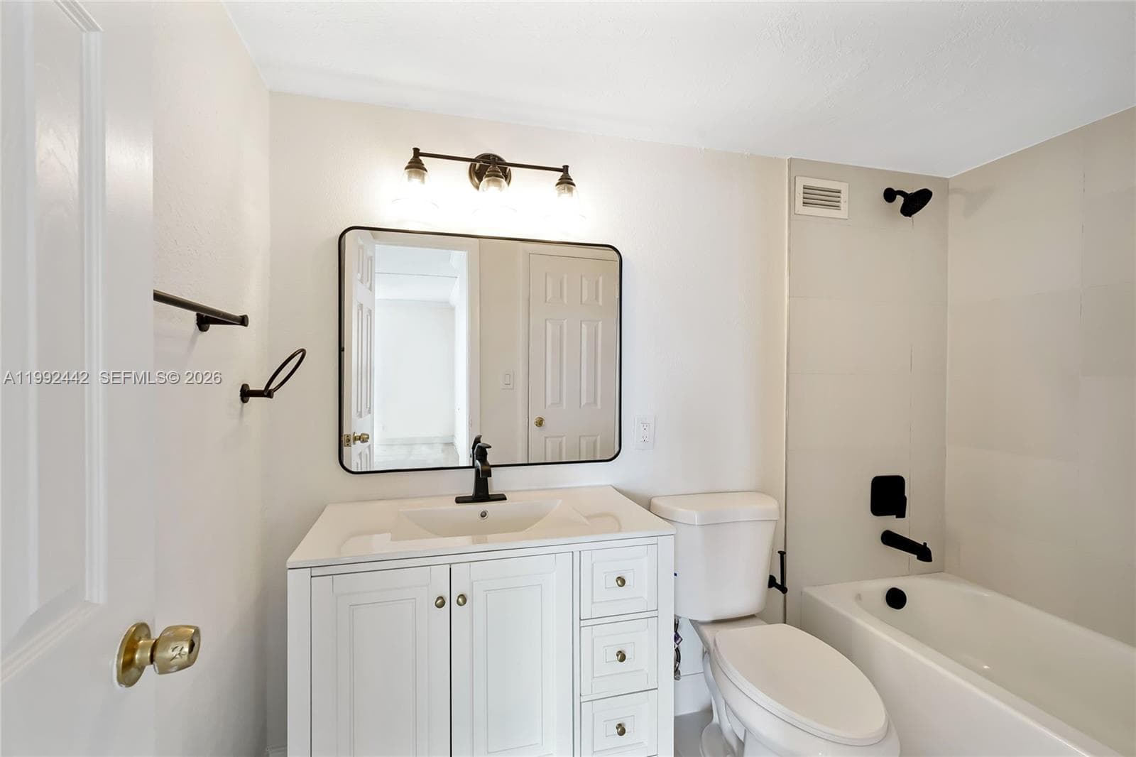 137 Golden Isles Dr 1214 photo 18