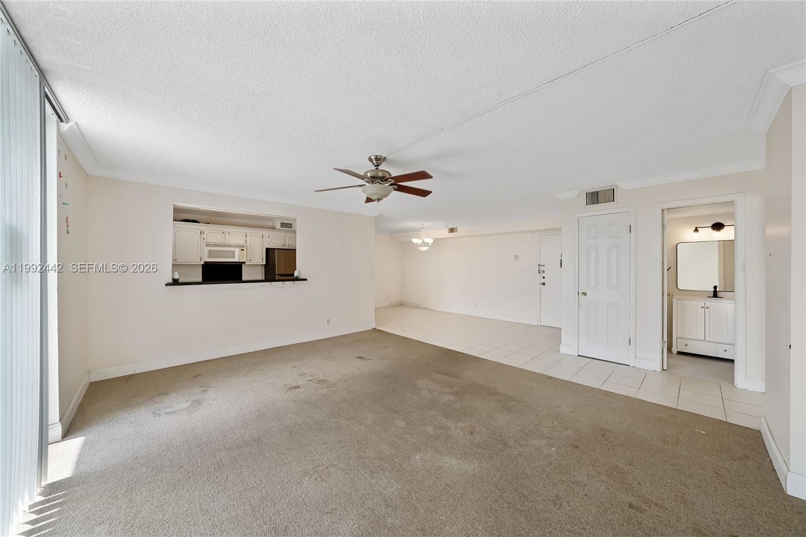 137 Golden Isles Dr 1214 photo 4