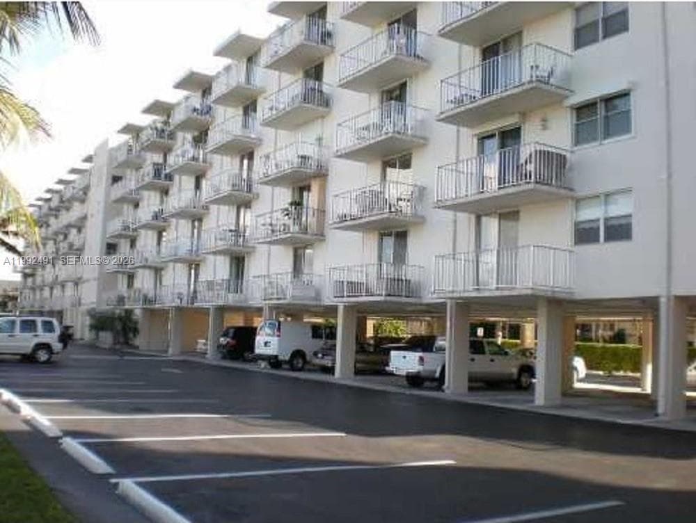 1731 15th St 402 photo 16