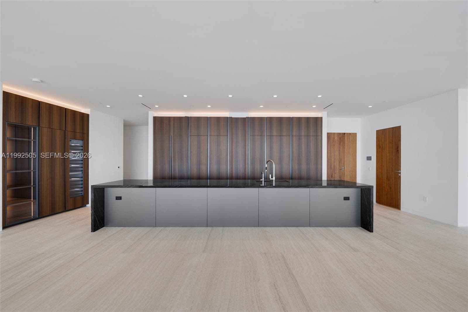 5 Grove Isle Dr. M401 photo 12