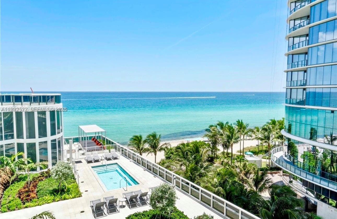 16001 Collins Ave 2102 photo 23