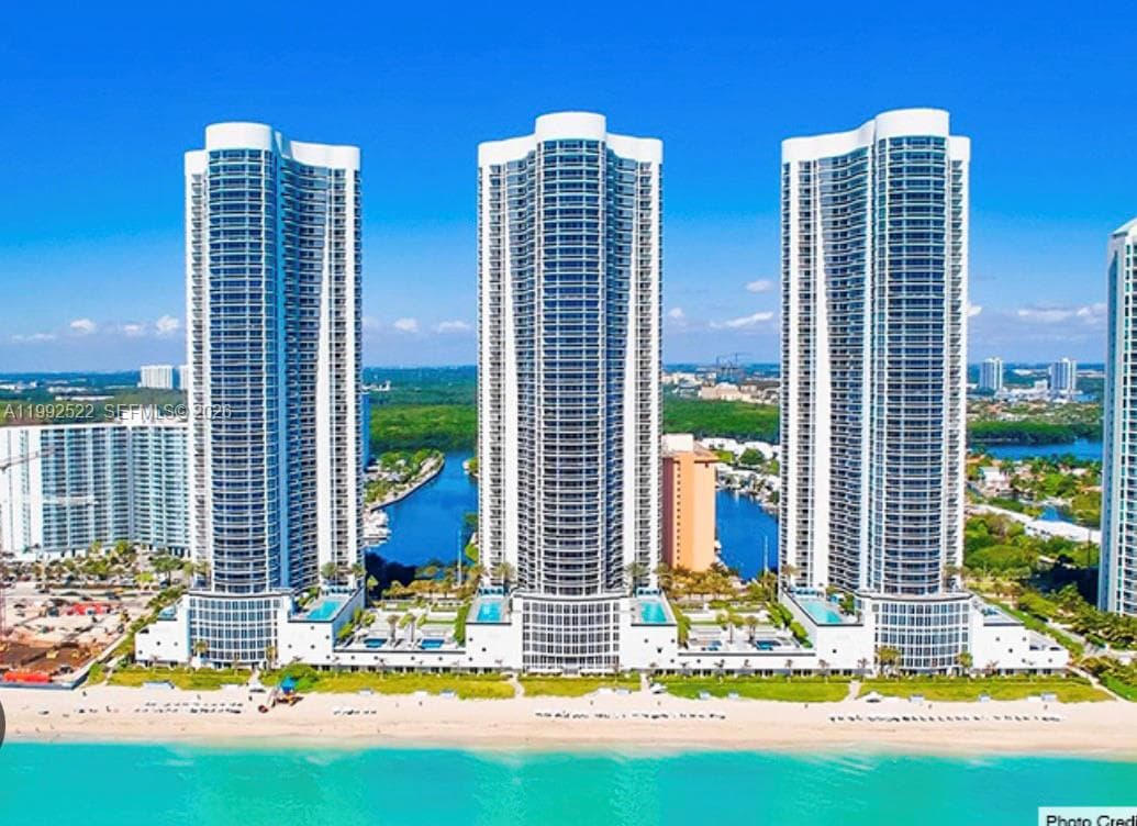 16001 Collins Ave 2102 photo 1
