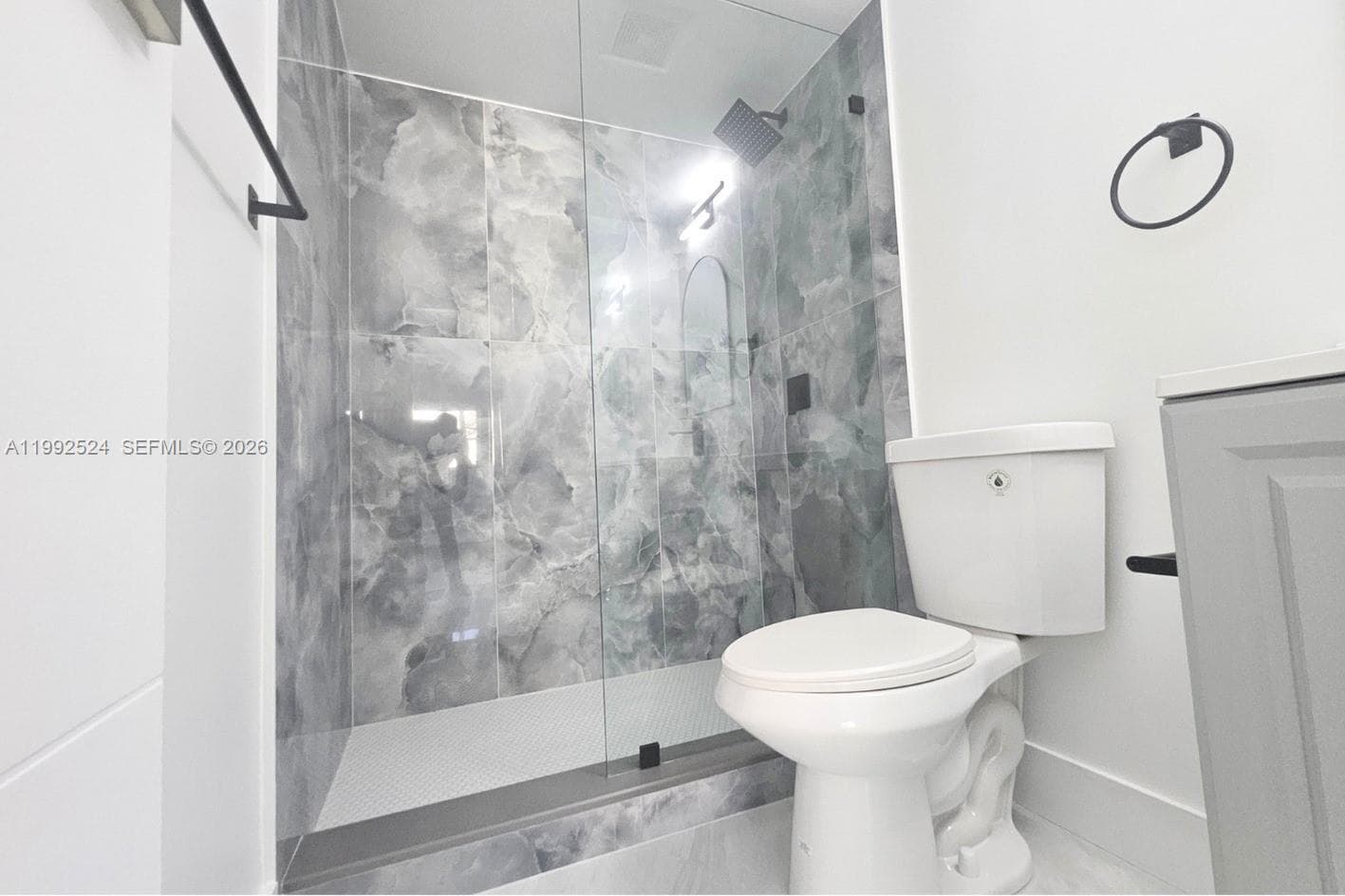 333 17th Ct 203B photo 12