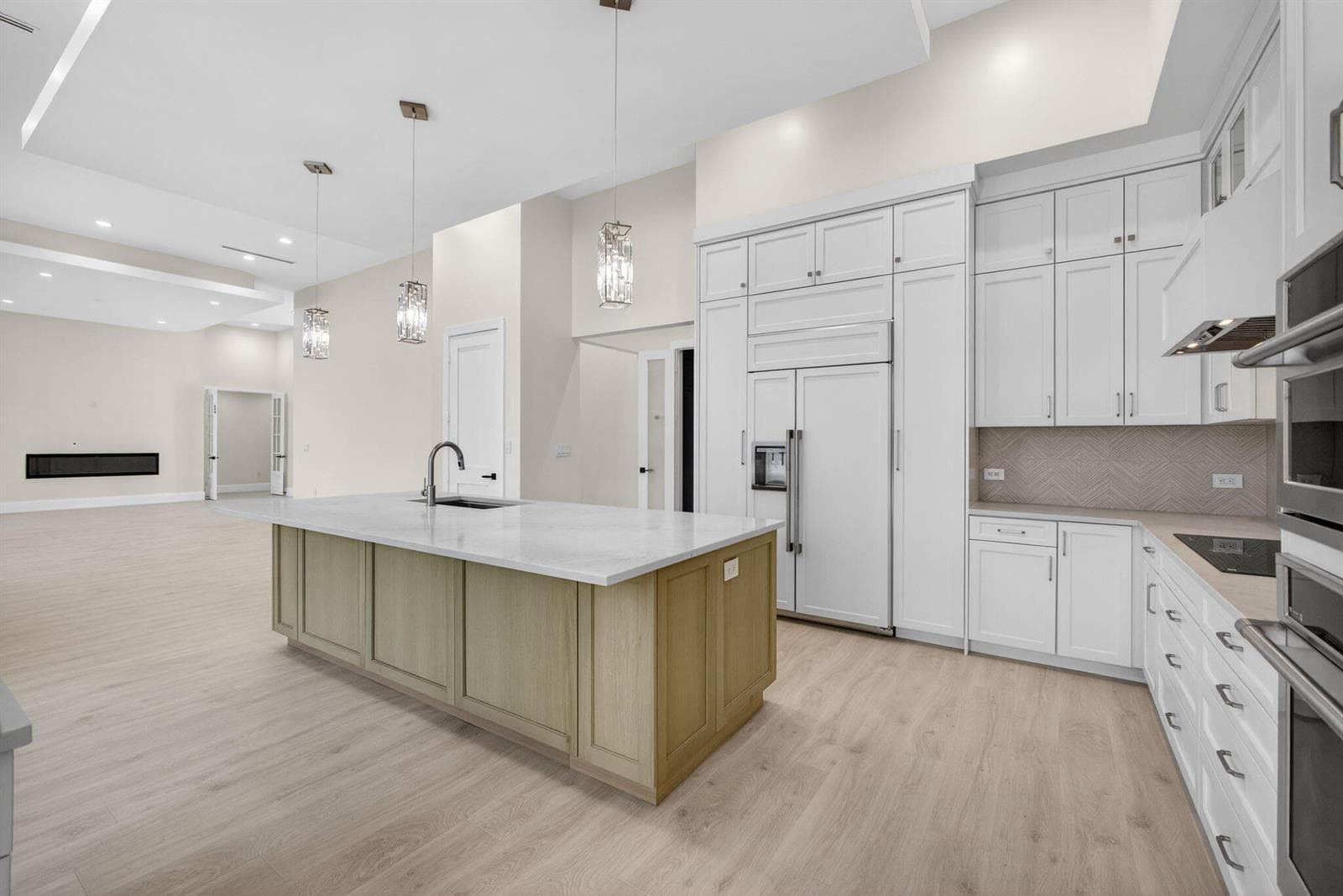 8771 Man O War Road photo 2