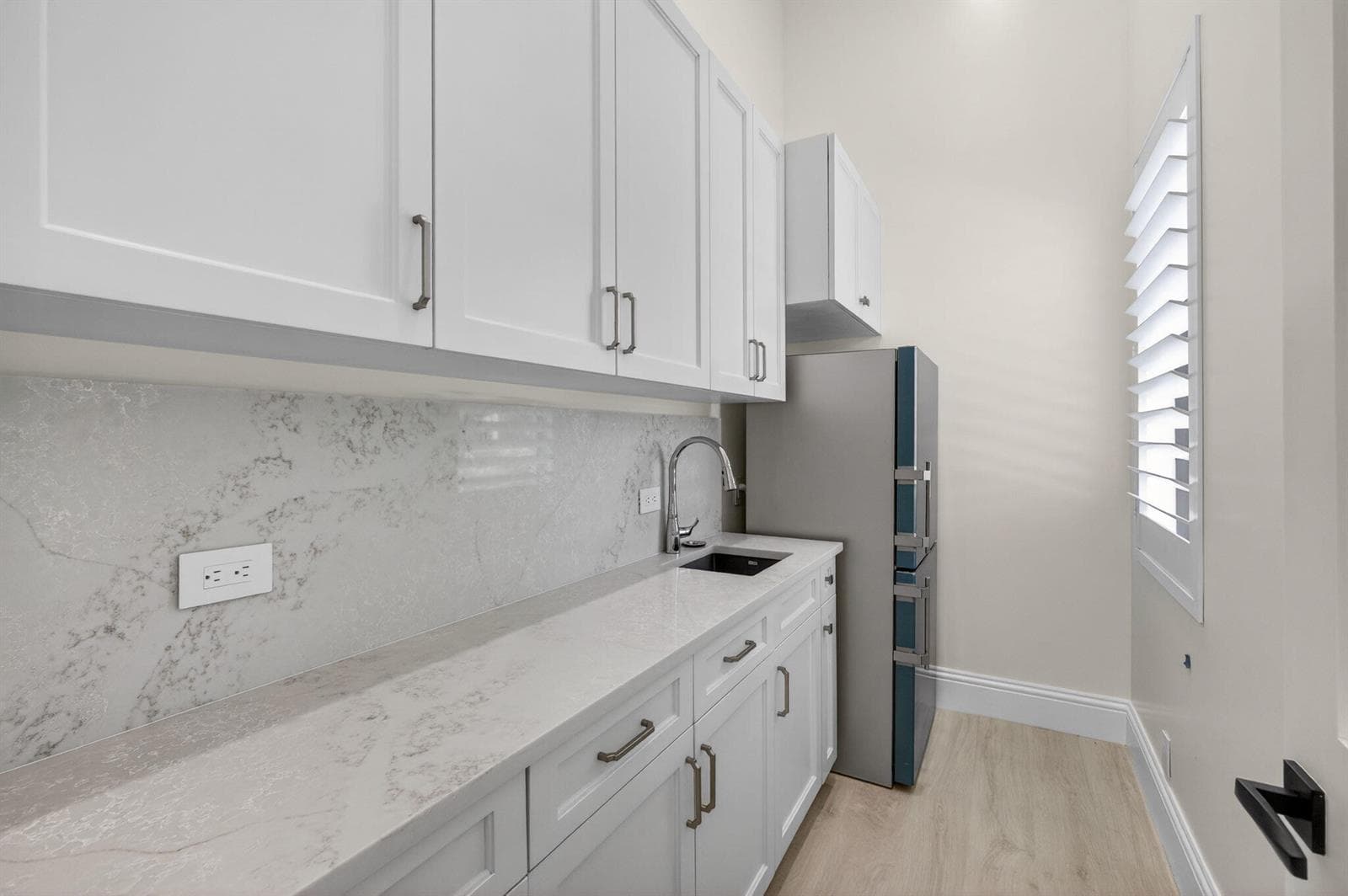 8771 Man O War Road photo 12