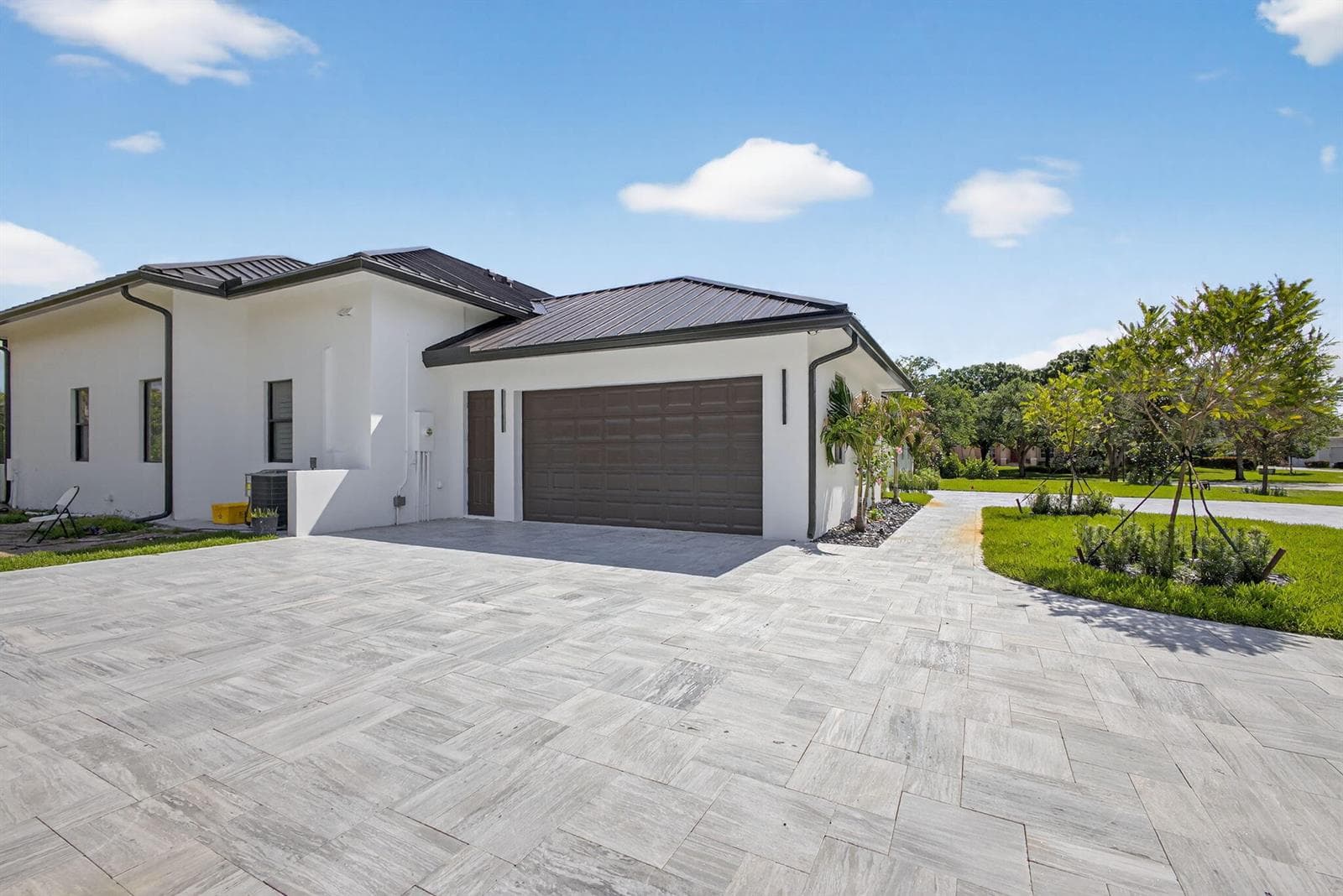 8771 Man O War Road photo 9