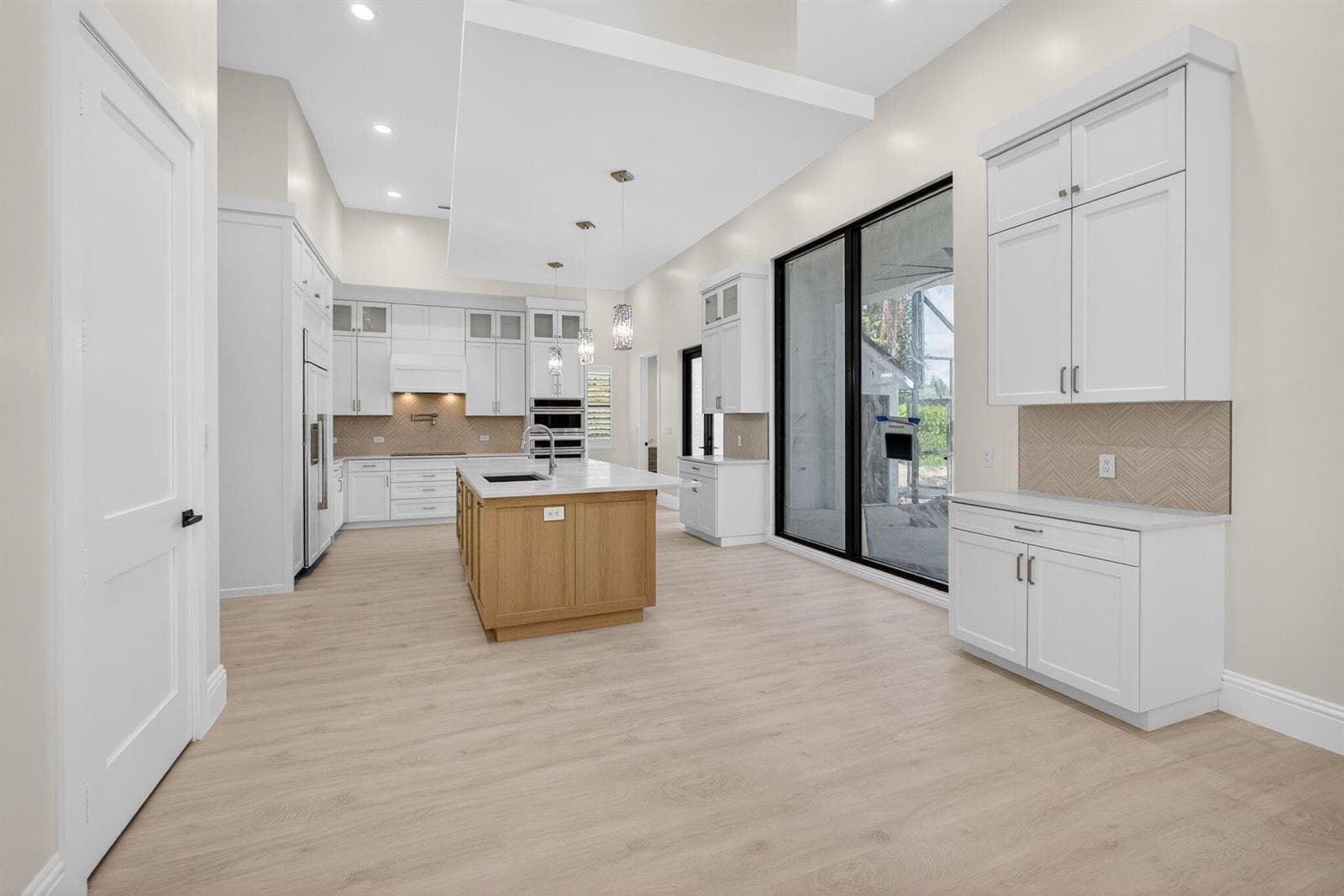 8771 Man O War Road photo 19