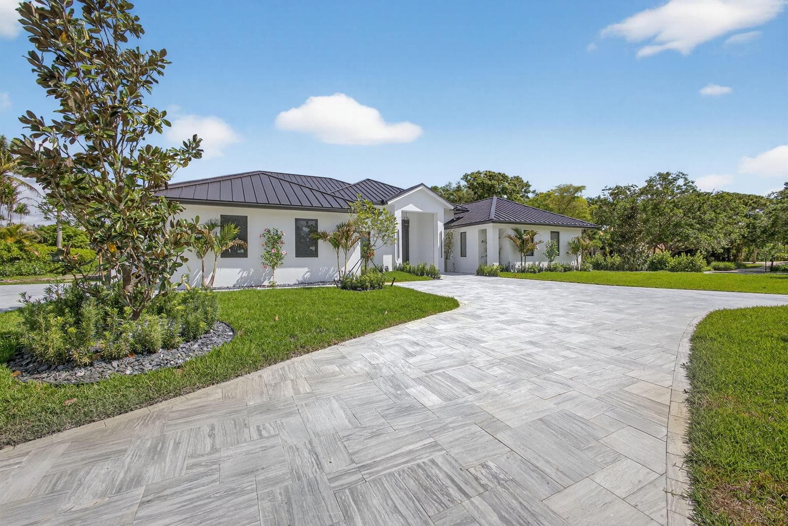 8771 Man O War Road photo 8