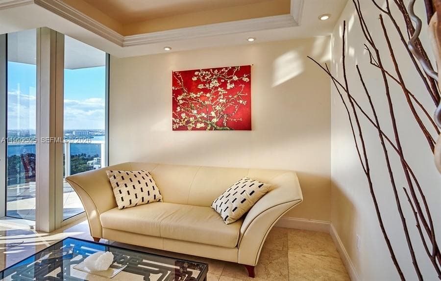 10225 Collins Ave 1703 photo 7