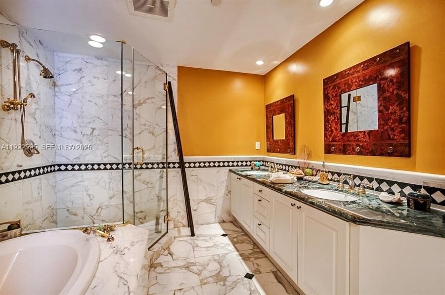 10225 Collins Ave 1703 photo 14