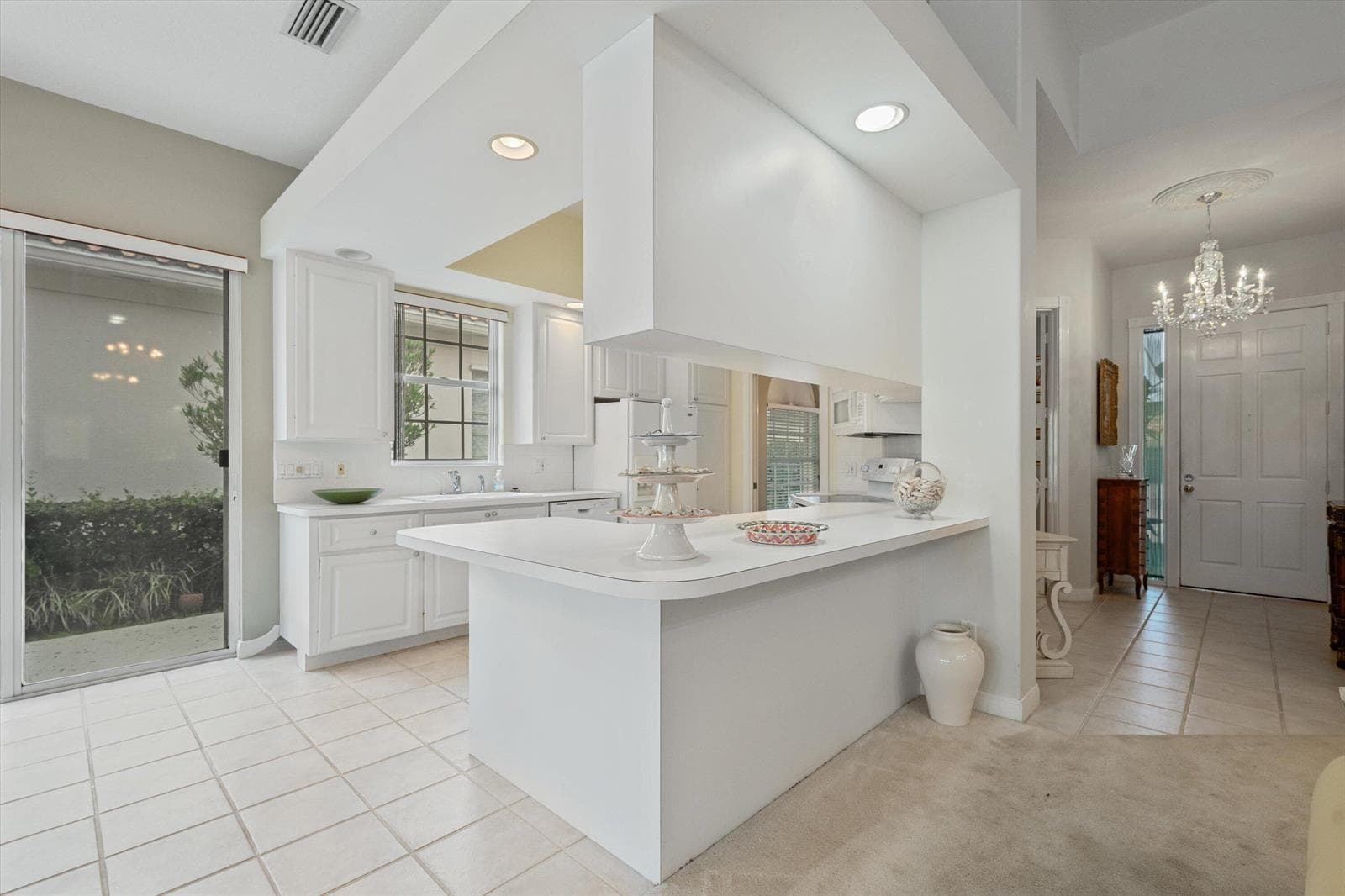 2570 Kittbuck Way photo 13