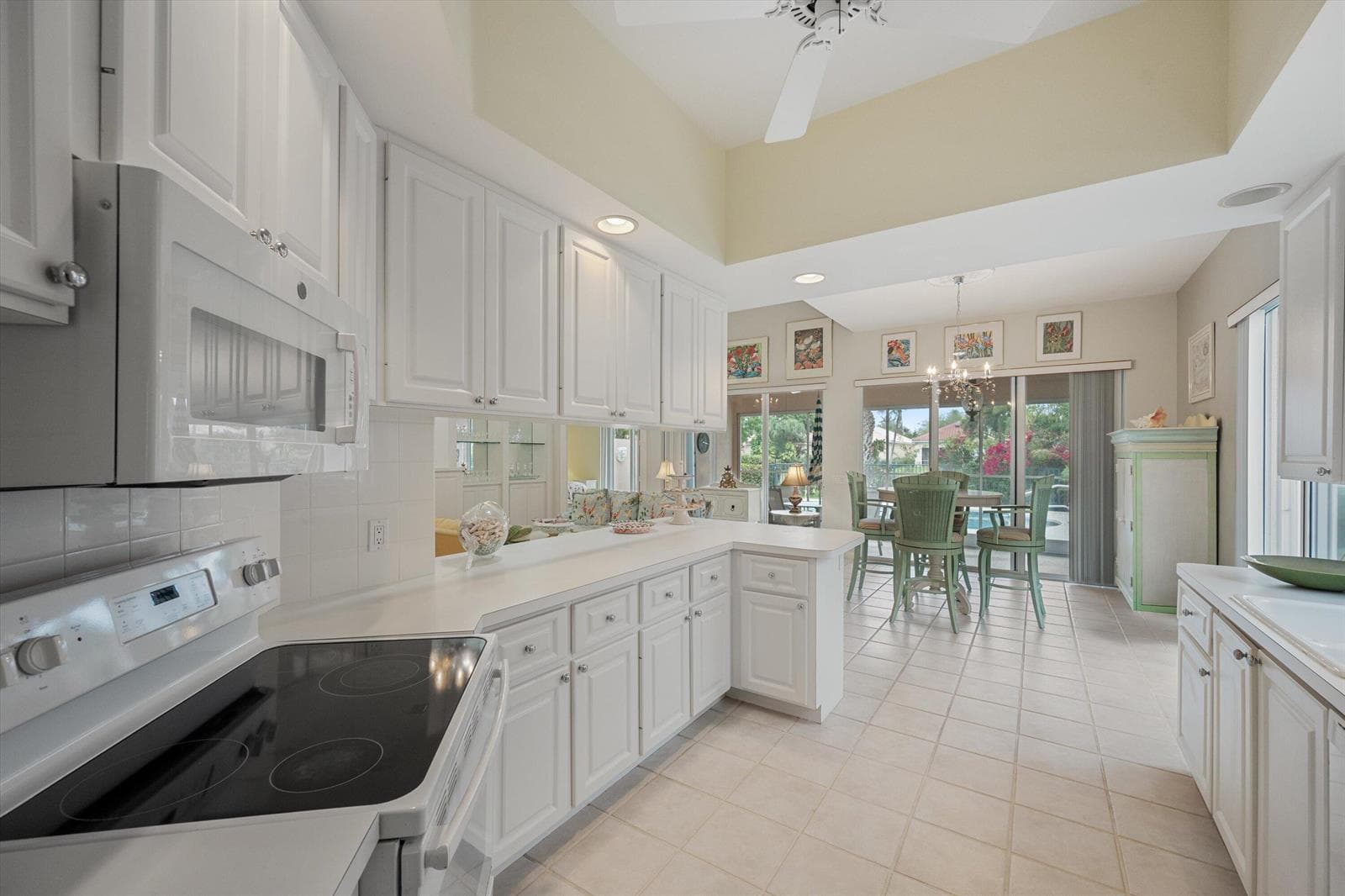 2570 Kittbuck Way photo 16