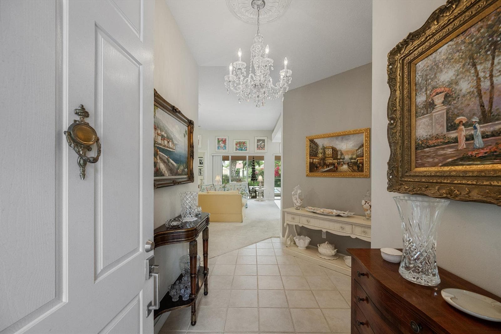 2570 Kittbuck Way photo 5