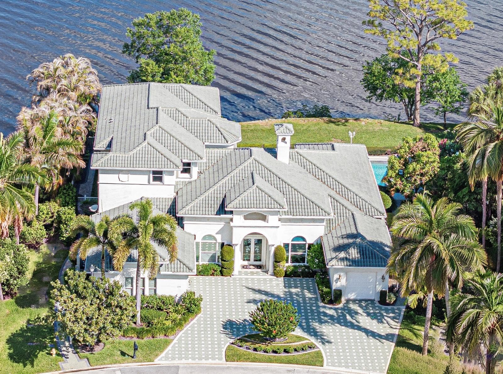 226 SW Palm Cove Drive 1