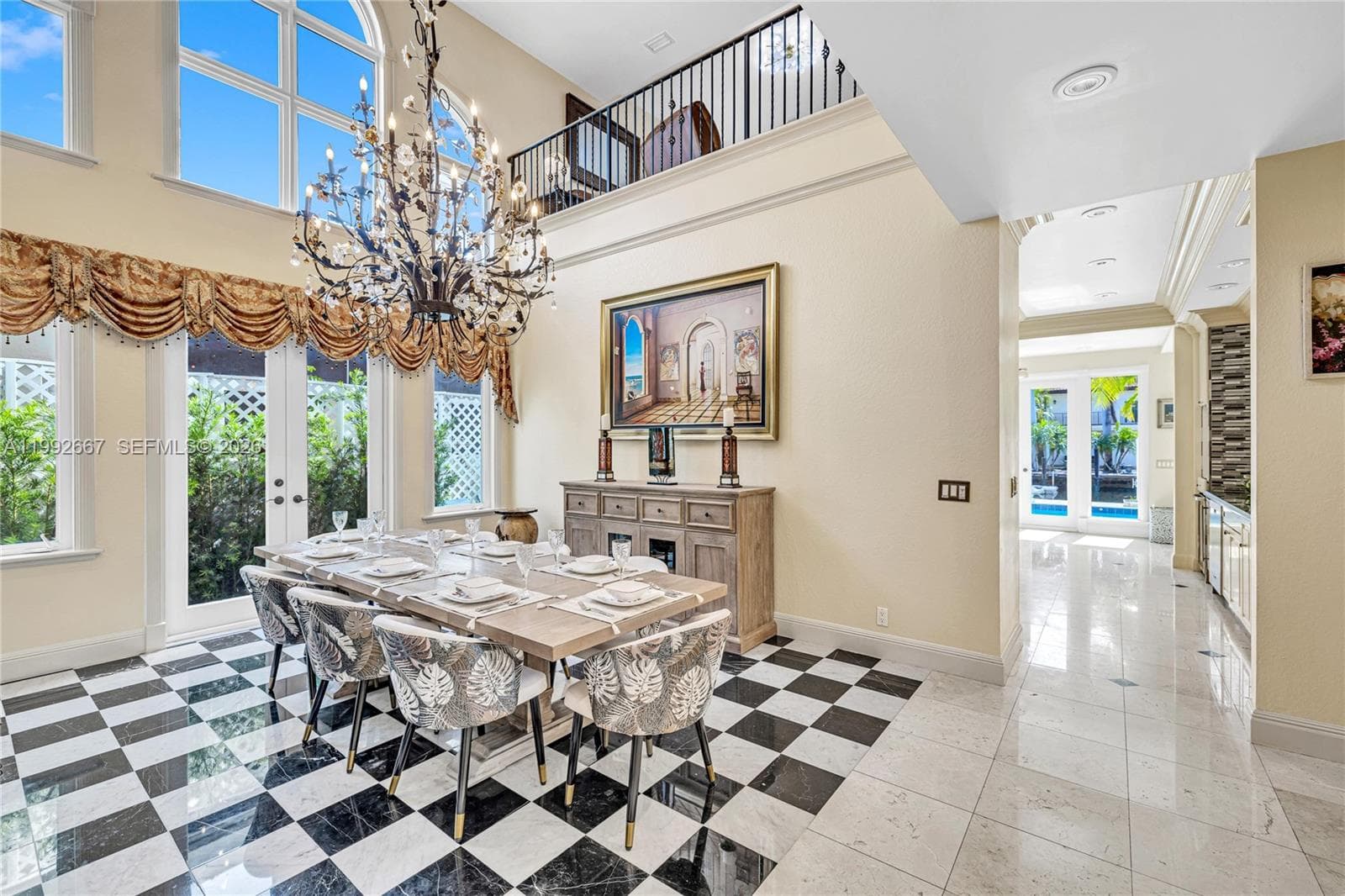 625 Poinciana photo 10