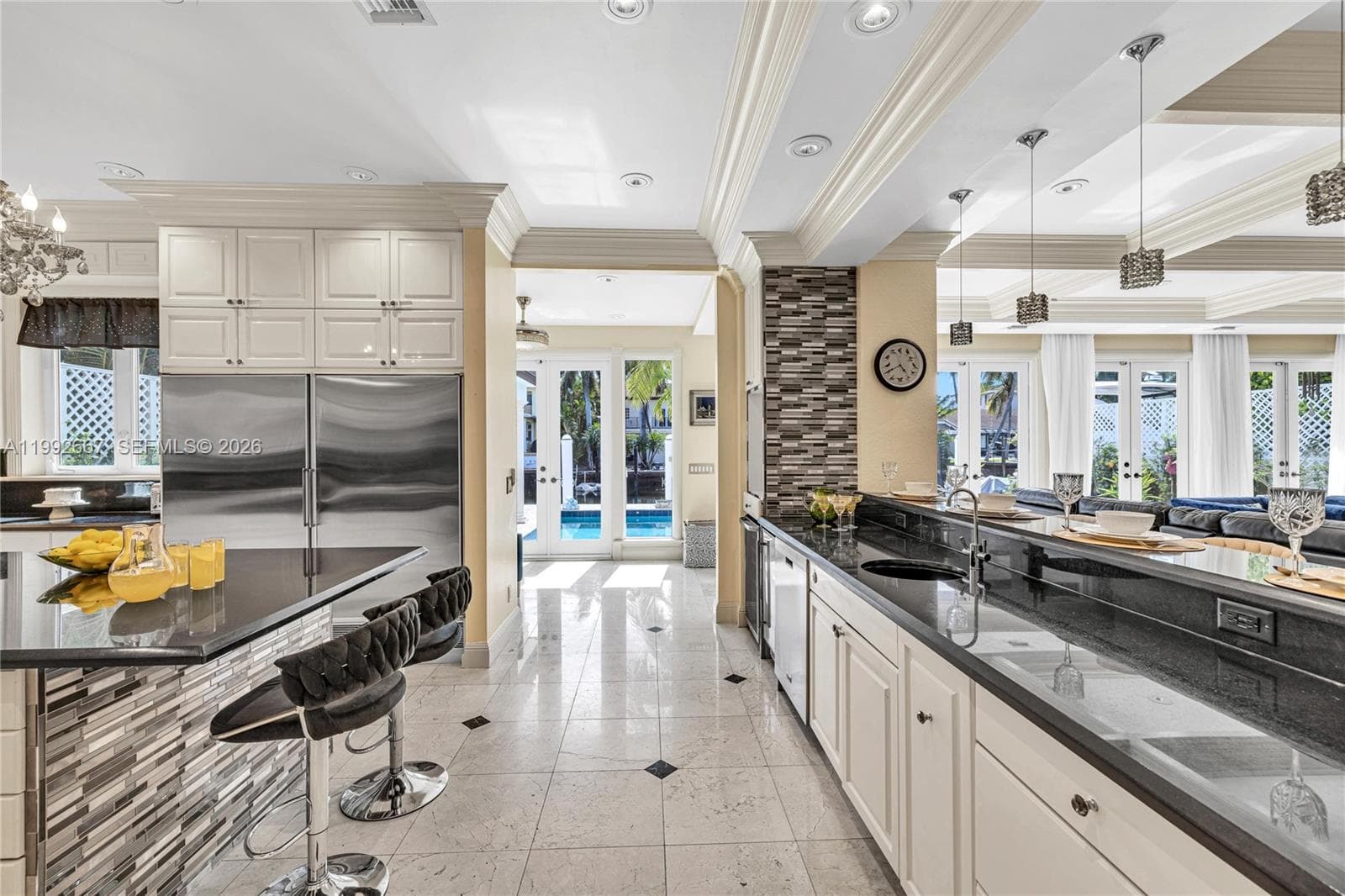 625 Poinciana photo 11