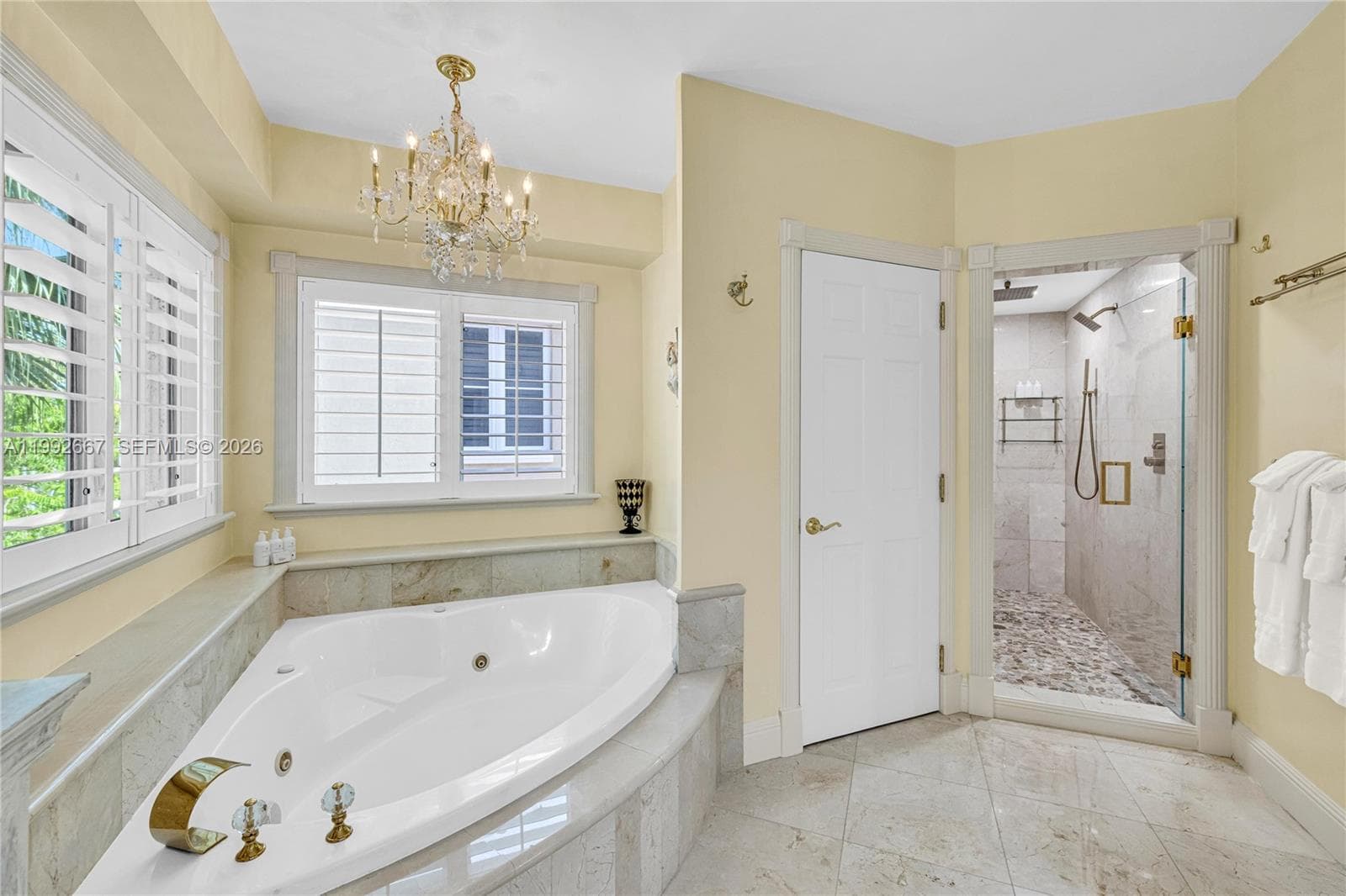 625 Poinciana photo 19