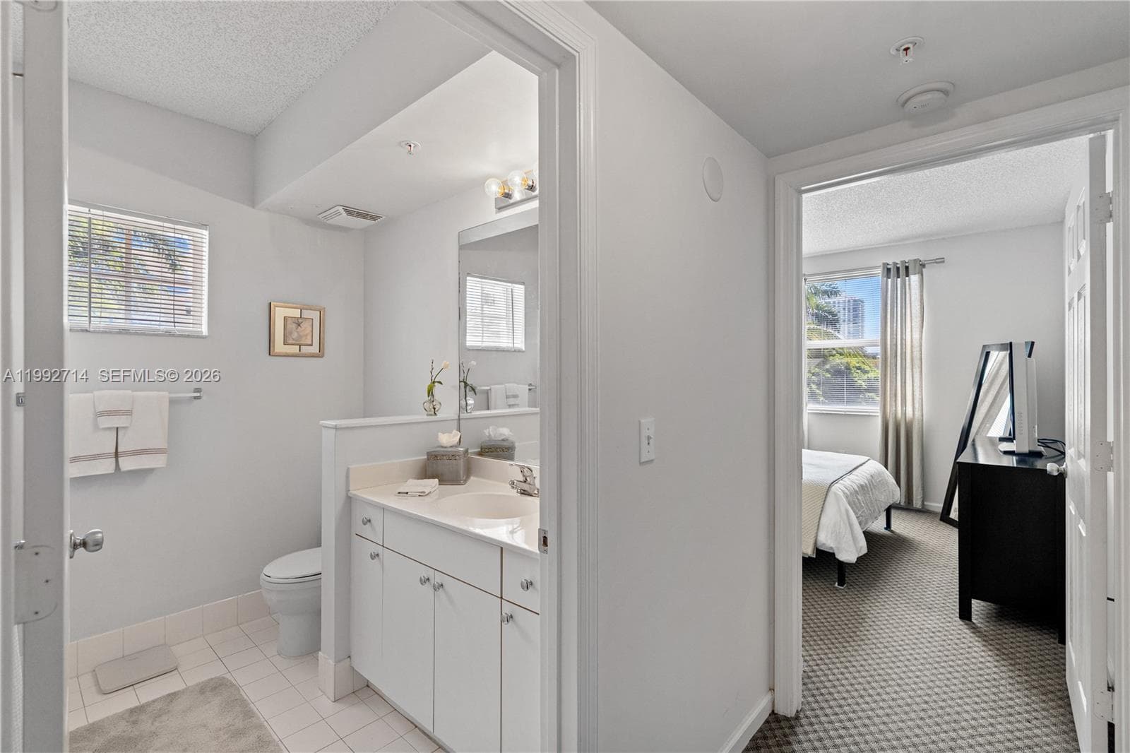 17100 N Bay Rd 1301 photo 22