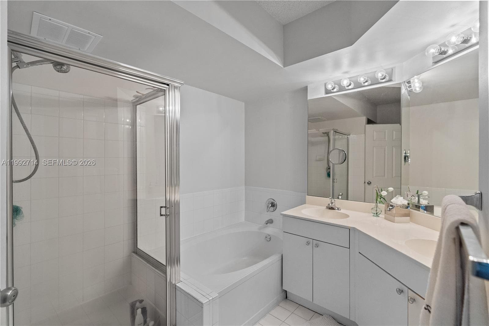 17100 N Bay Rd 1301 photo 24