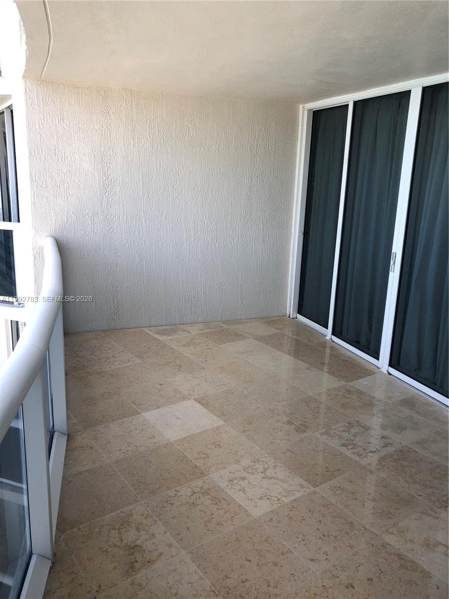 18911 Collins Ave 2904 photo 5