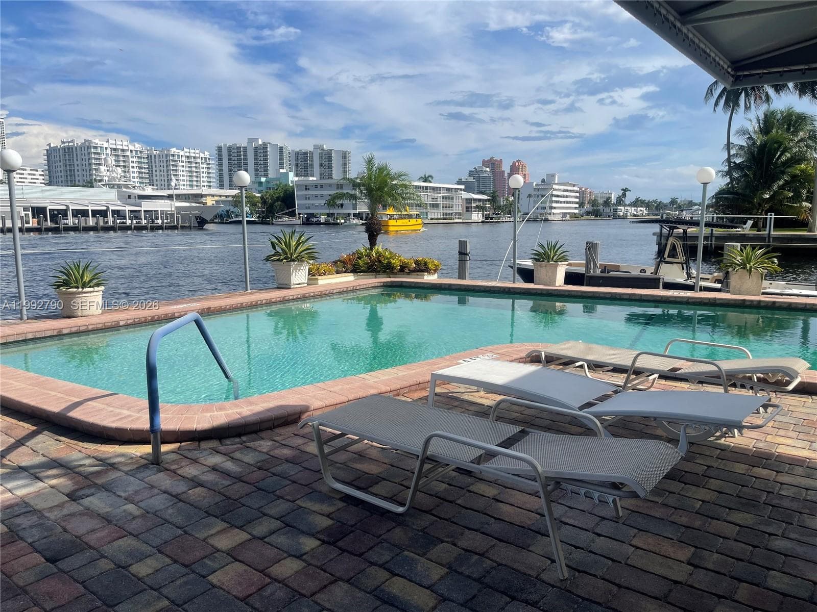 2900 30th St B7 photo 18